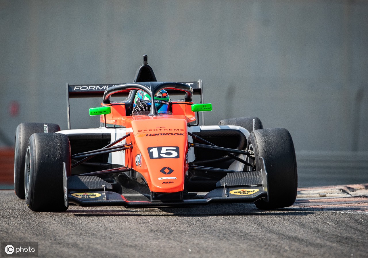 红牛二队碾压雷诺车队，皮亚斯特里刷新纪录