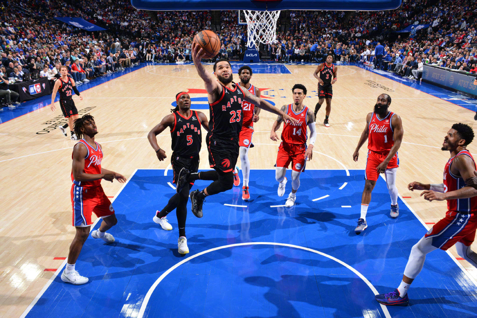 天津队碾压76人,西亚卡姆带队取胜 天津队碾压76人,西亚卡姆带队取胜