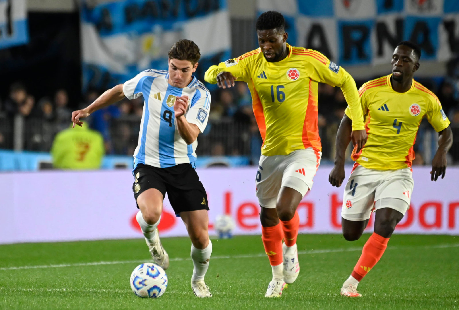 巴西完胜阿根廷，蒂亚戈状态火热