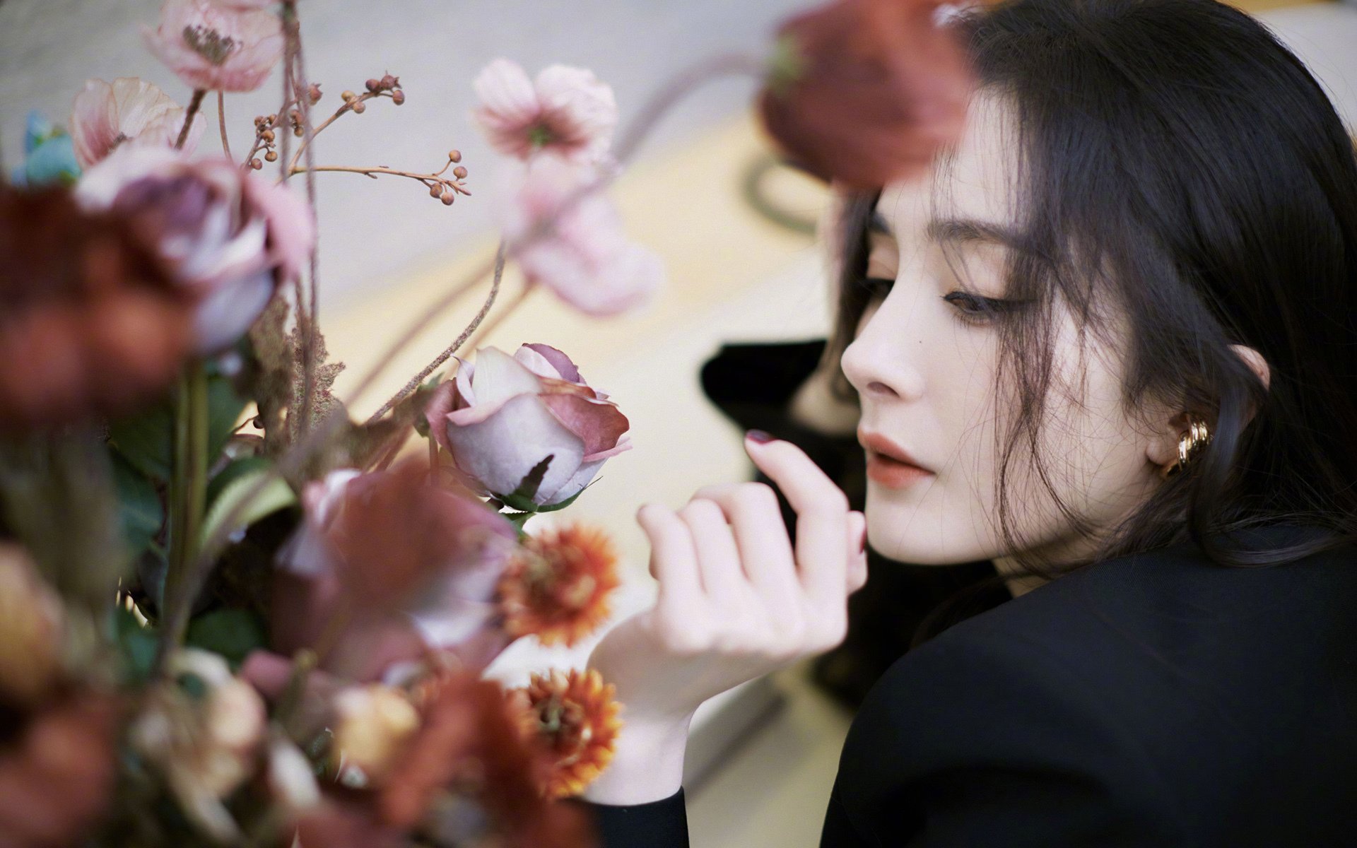 唯一之战，当里昂的蓝邂逅哥伦比亚的黄，阿圭罗以夕阳为笔写下终章