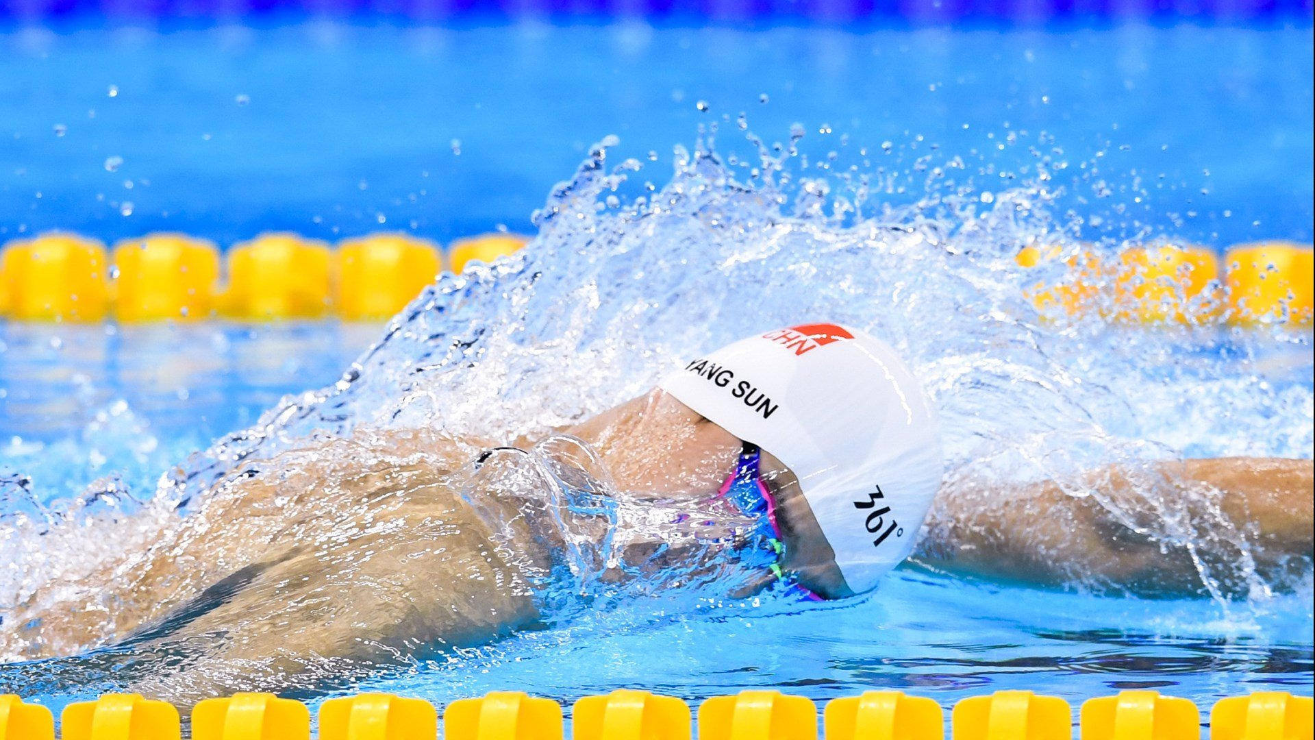 冰原与沙漠的对证,当萨内撕碎偏见,玻利维亚在历史黄沙中逆袭